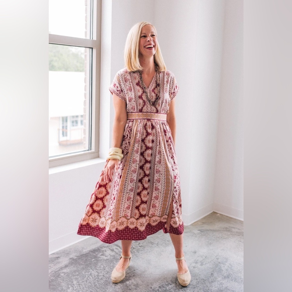 GAL MEETS GLAM COLLECTION Liza Print Charmeuse Midi Dress In Wine Prini Size 2